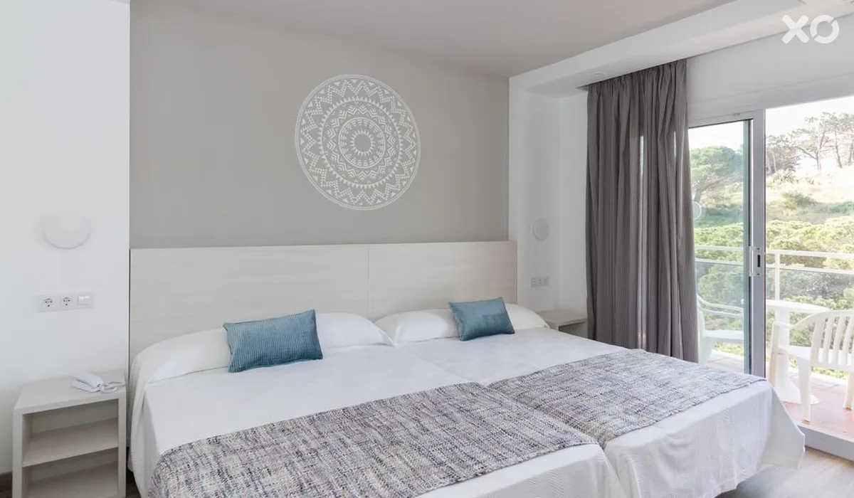 Oasis Park Splash Hotel