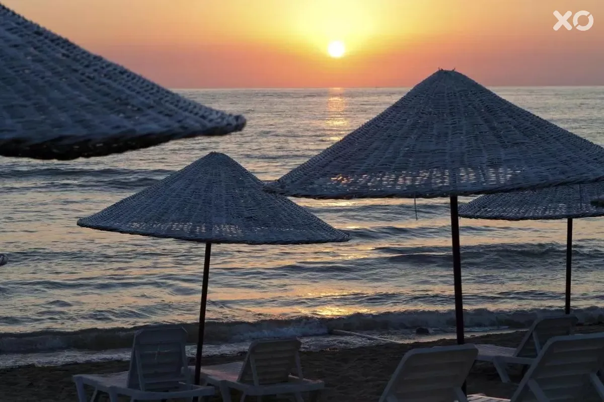 Sunday Beach Hotel