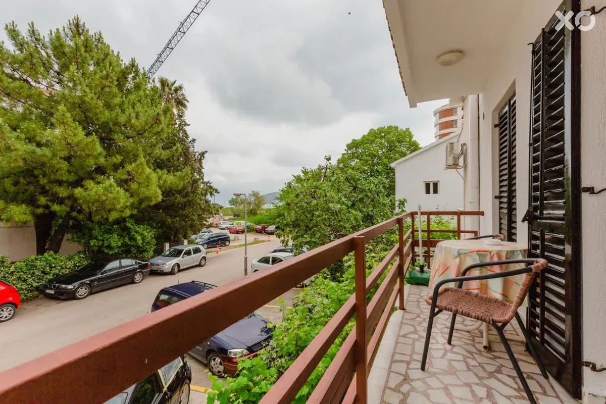 Franeta Apartments
