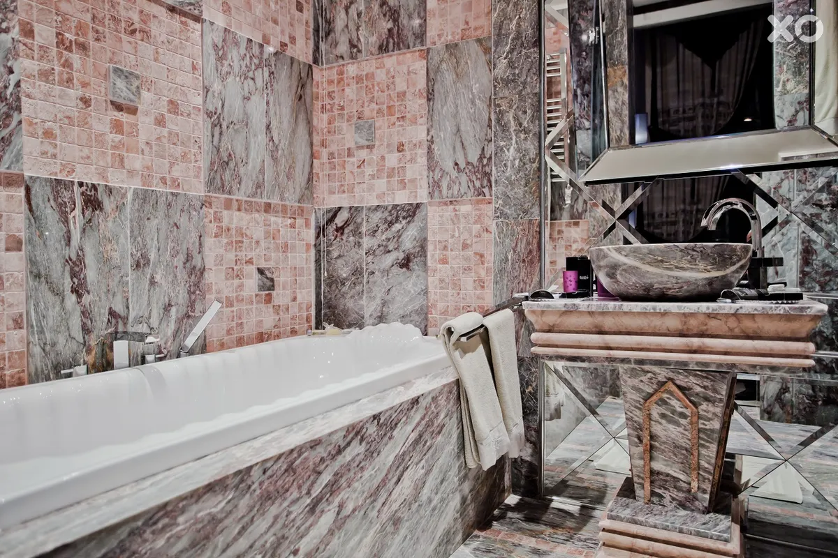 Royal Castle Design & Spa