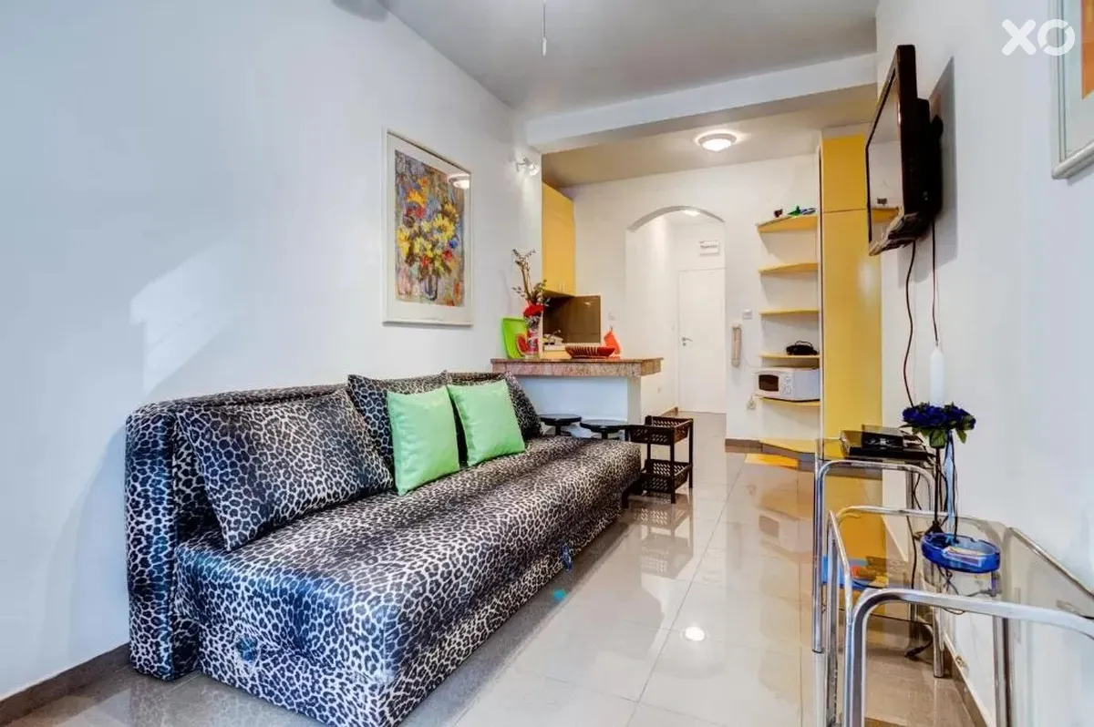 Sun Rose Apartments