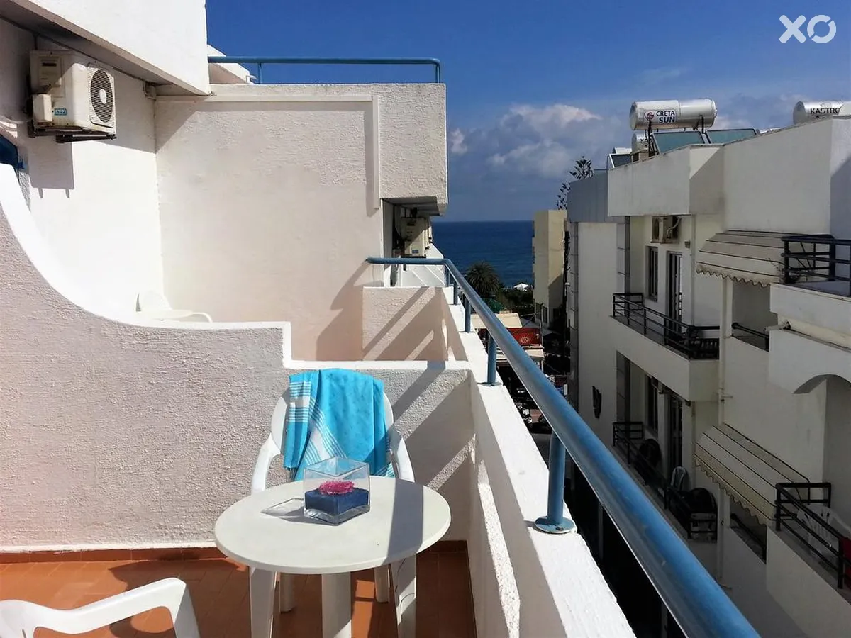 Iro Hotel