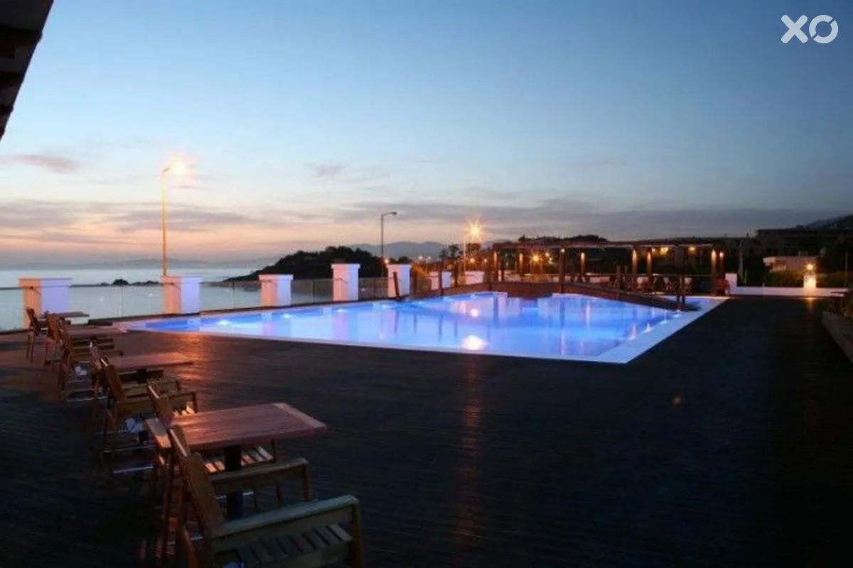 Alexander Beach Hotel