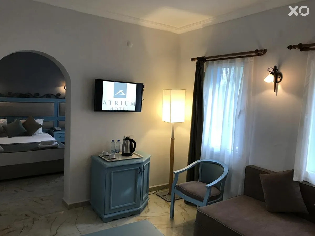 Atrium Hotel