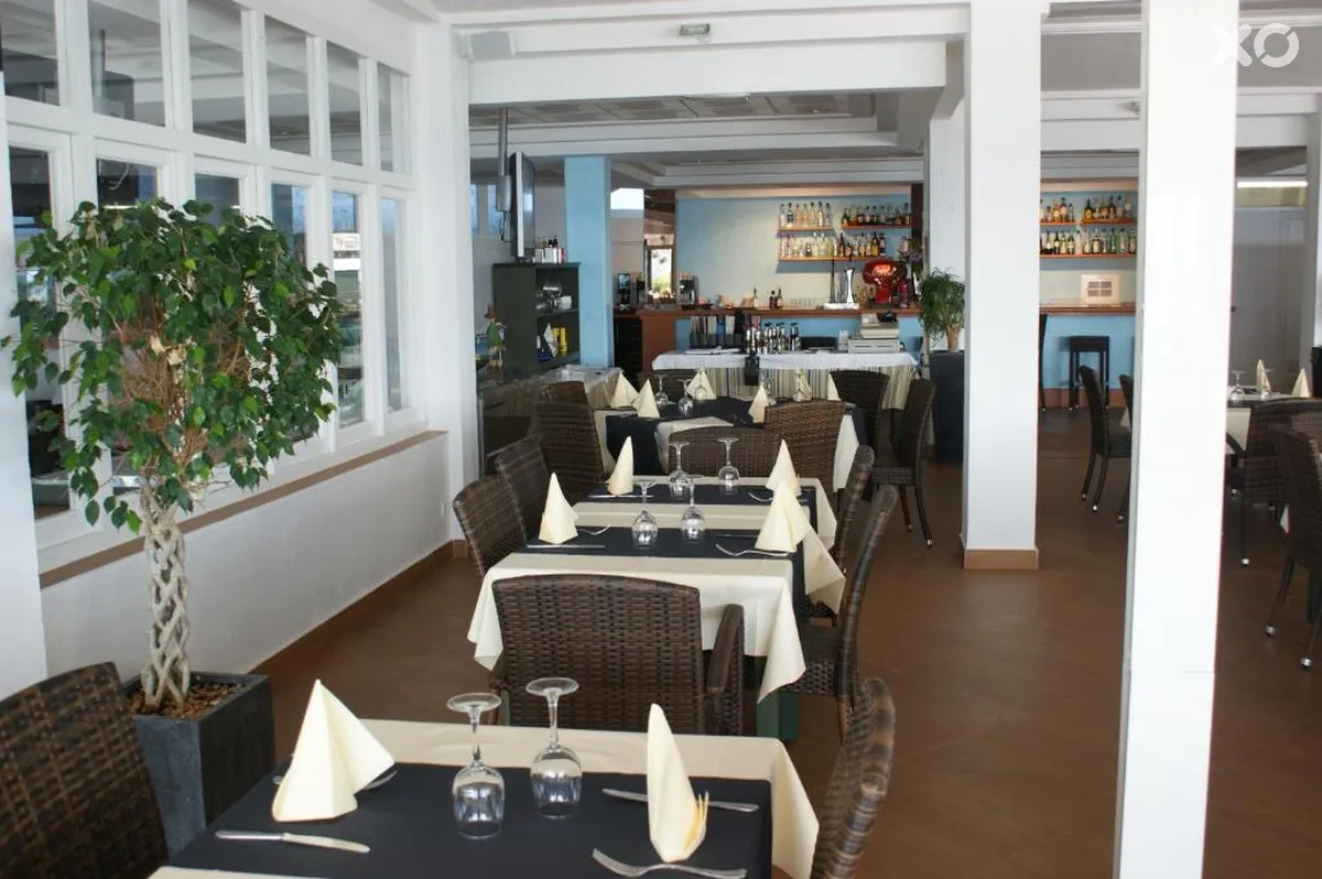Vistamar Apartments