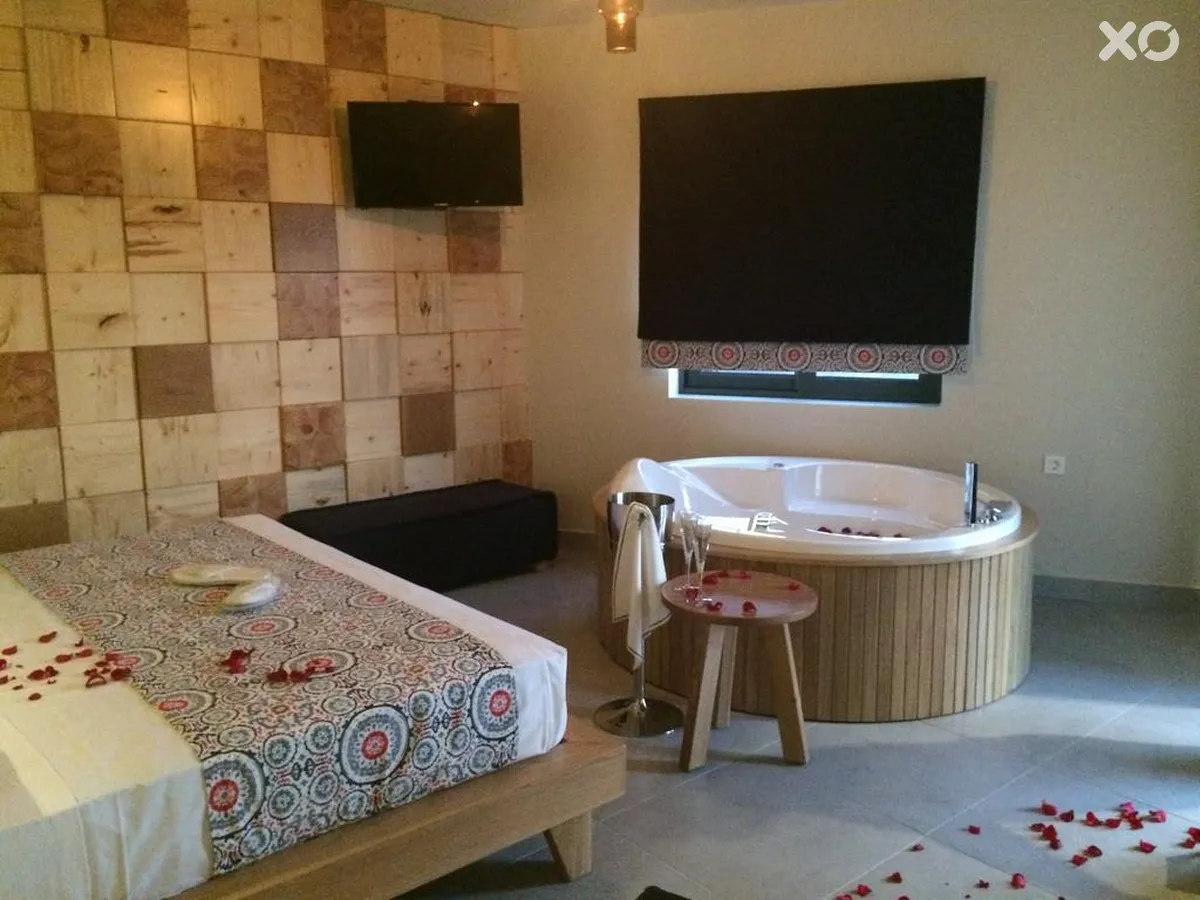Elia Agia Marina Hotel