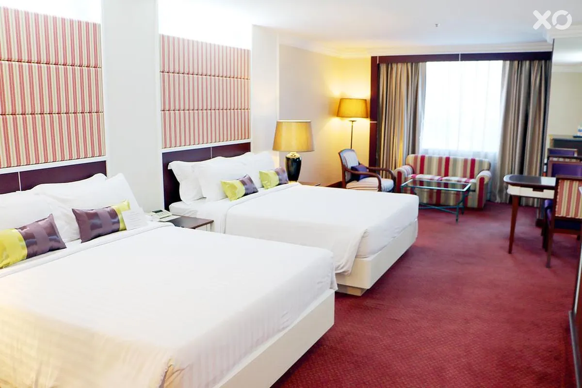 Golden Tulip Sovereign Hotel