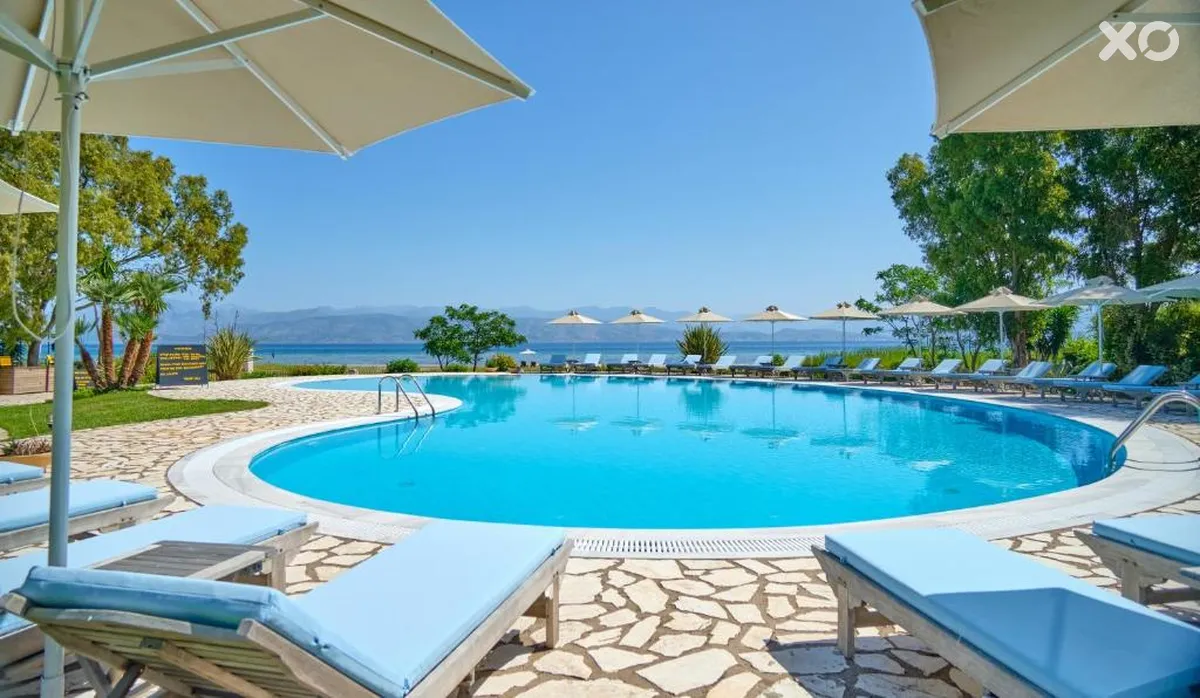 Chrismos Luxury Suites