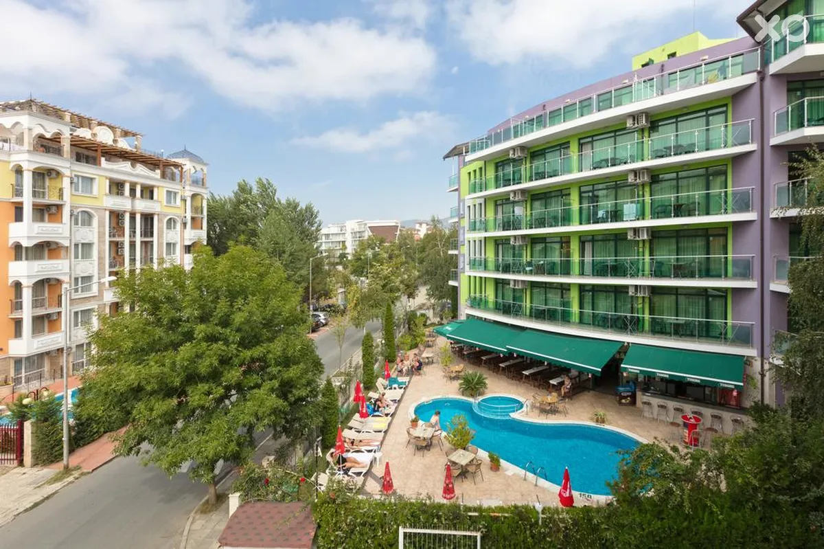 L&B Hotel