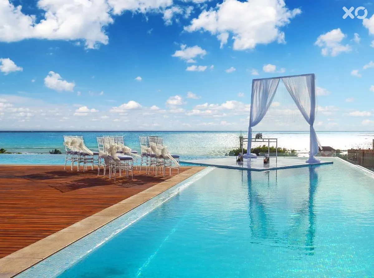The Fives Downtown Hotel & Residences, Curio Collection by Hilton