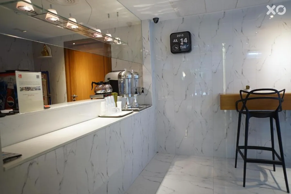 S Box Sukhumvit Hotel