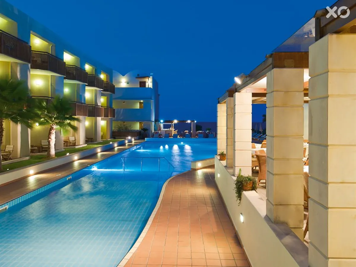 Giannoulis Santa Marina Plaza