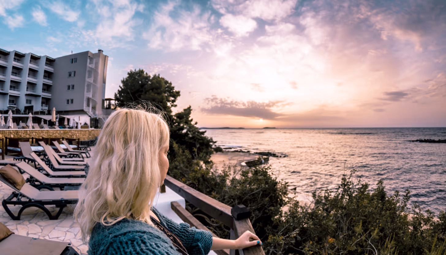 Кариби для активного й комфортного відпочинку! Пляж Баваро, басейн та вечірні шоу