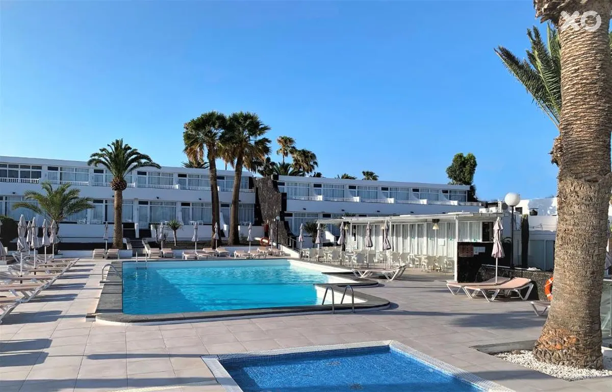 Arena Dorada Apartments