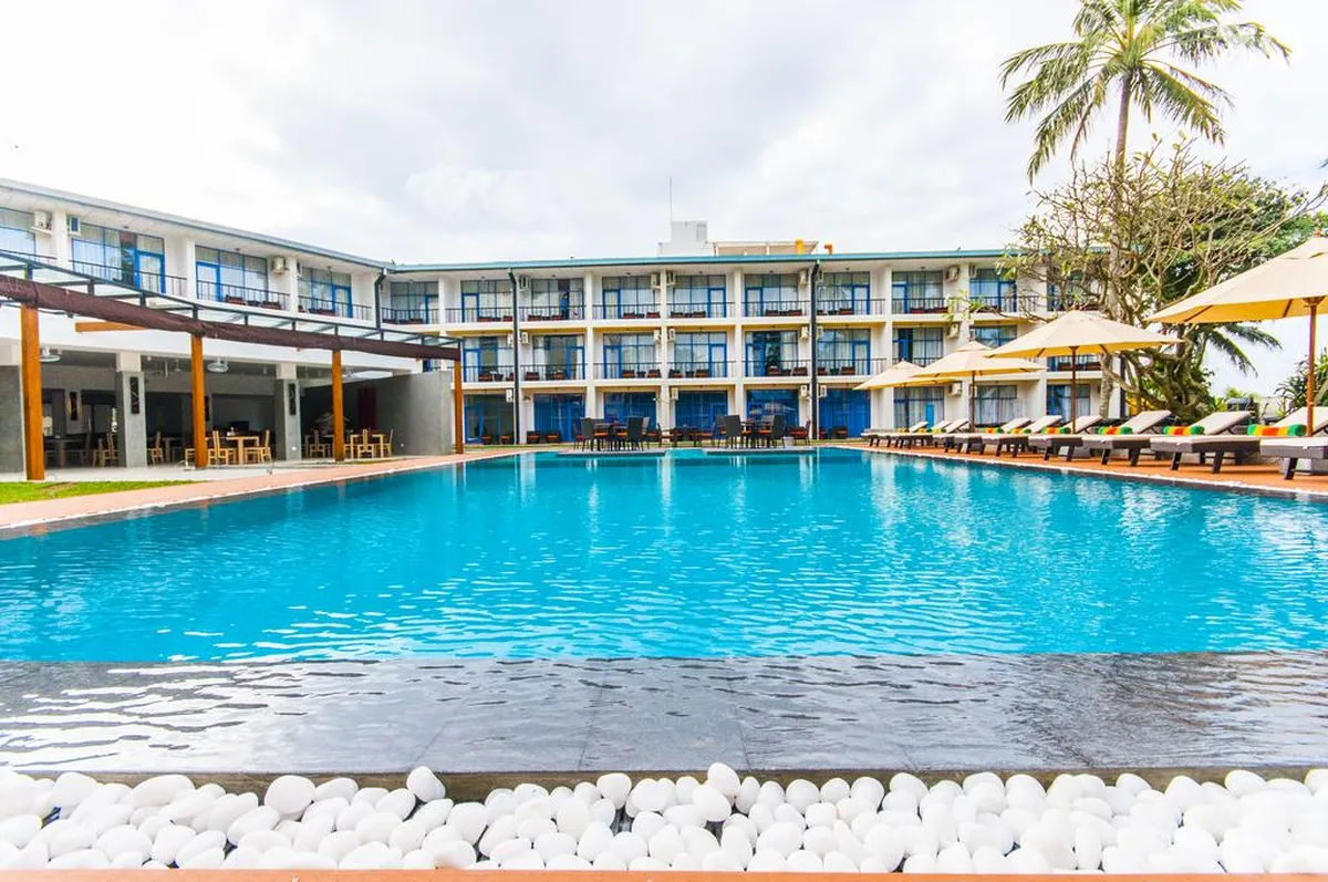 Camelot Beach Hotel