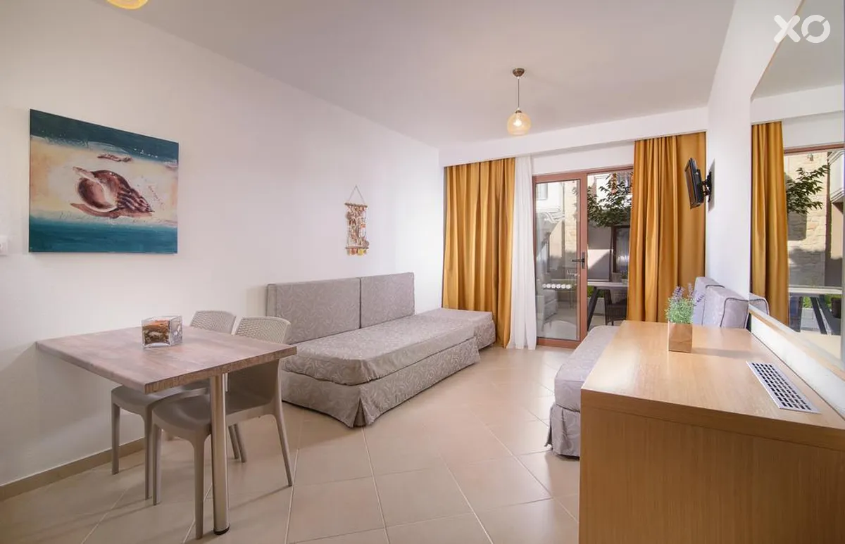 Apanemia by Flegra Hotels