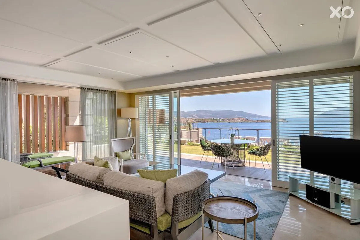 Caresse a Luxury Collection Resort & Spa