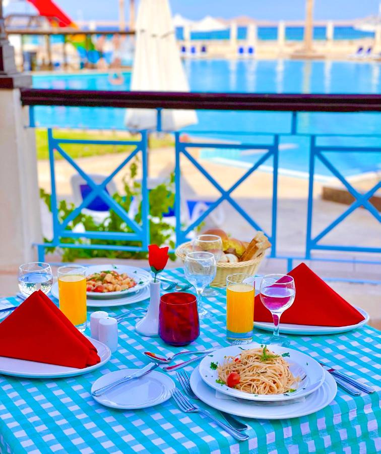 Ivy Cyrene Island Resort