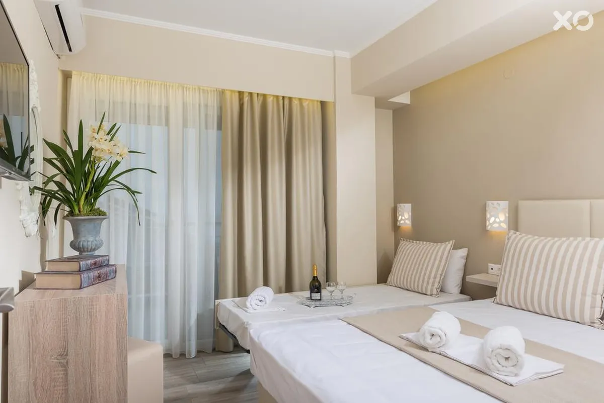 Ammos Beach Studios & Suites