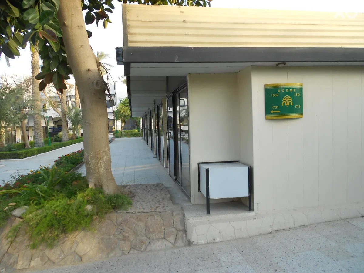 Oasis Hotel