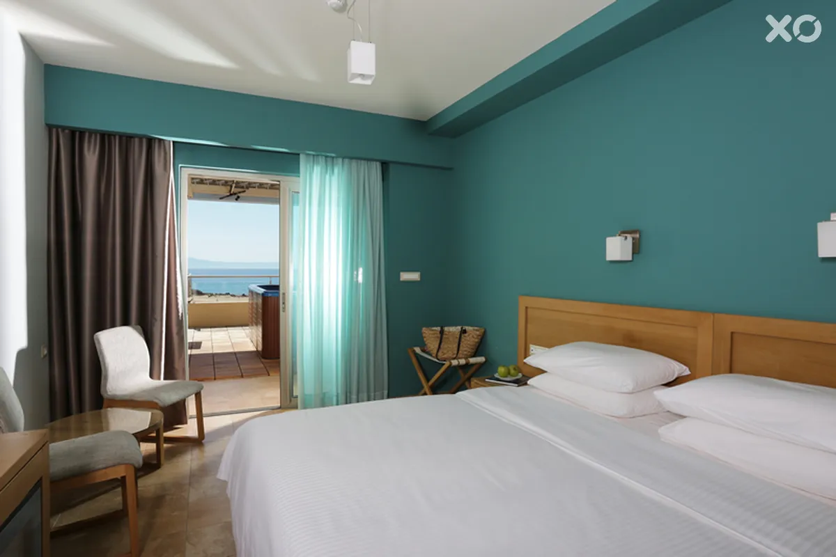 Almira Hotel