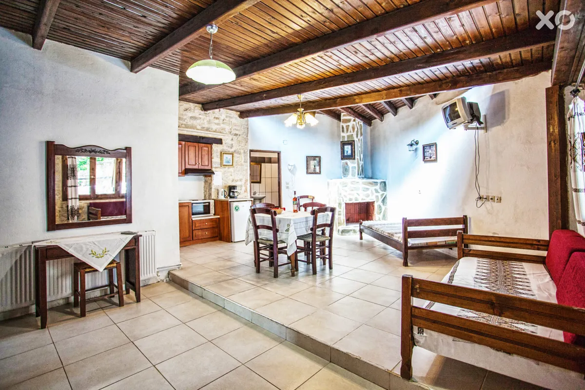 Petrino Horio (Stone Village)