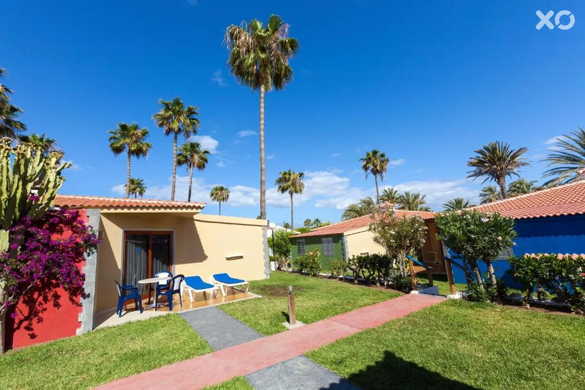 HL Miraflor Suites Hotel