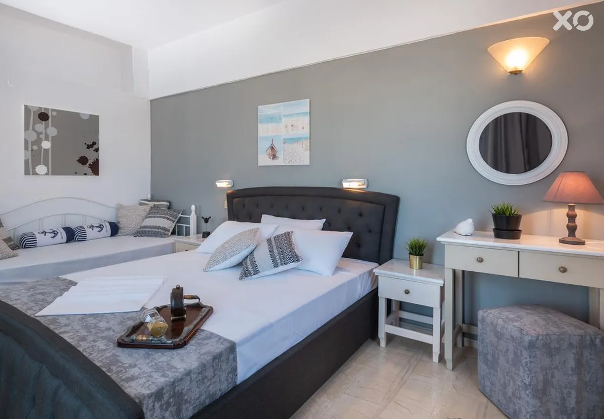 Pasiphae Hotel