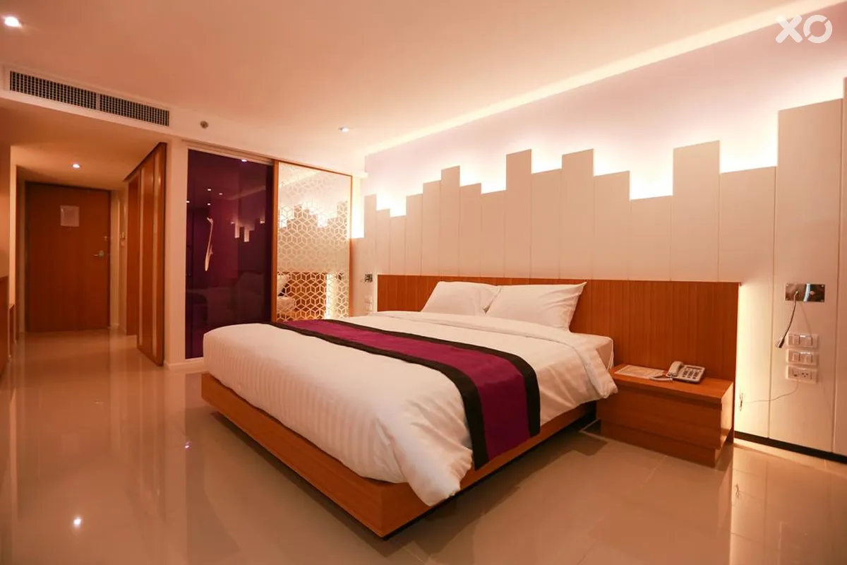 The Whisper Hotel
