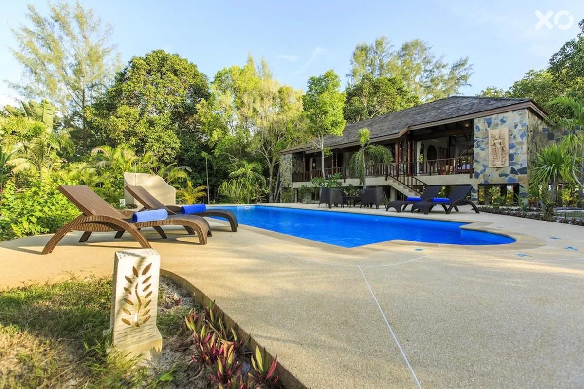 Koh Jum Beach Villas