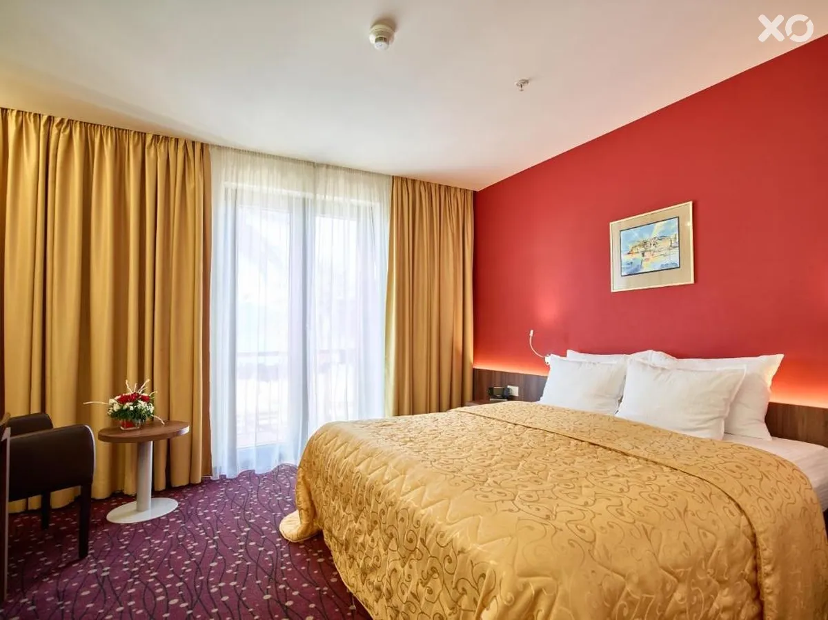Pine Hotel