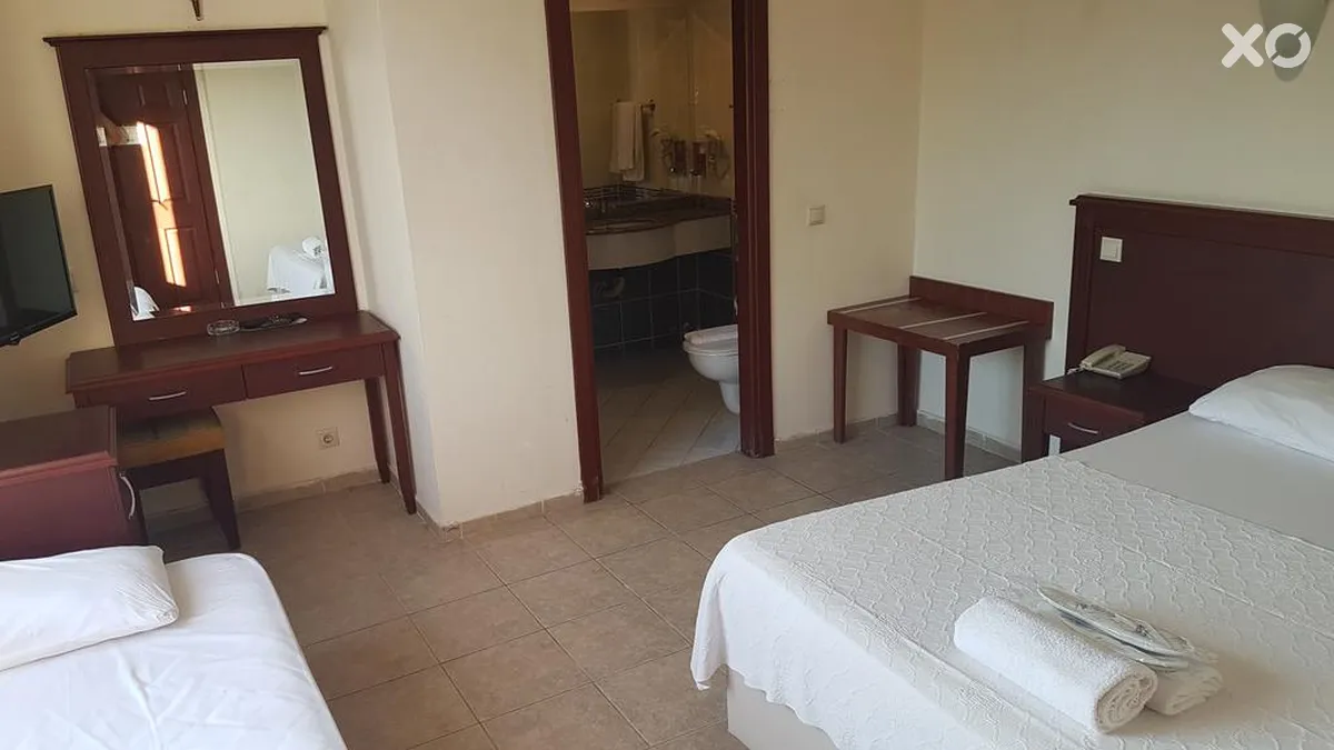 Acropol Beach Hotel