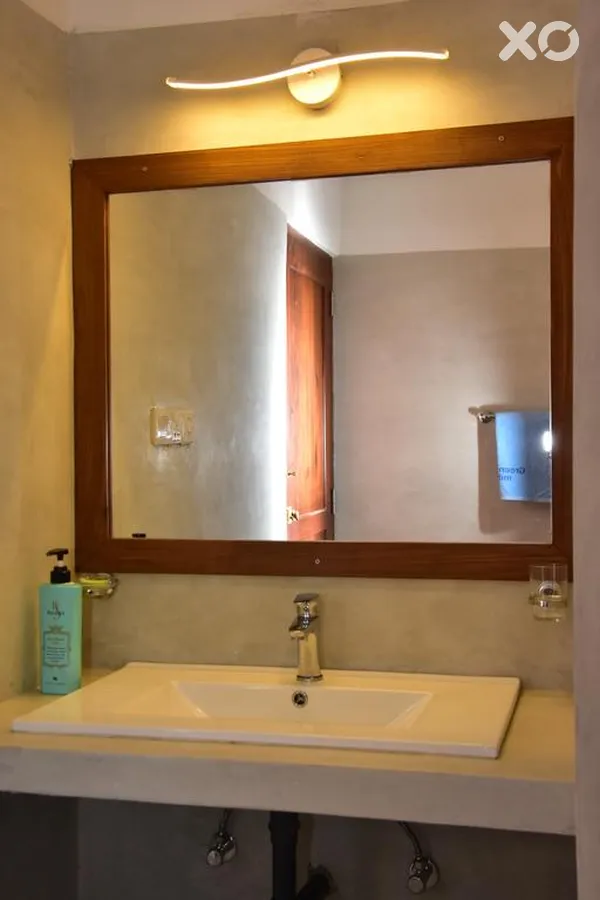 Green Almond Hotel