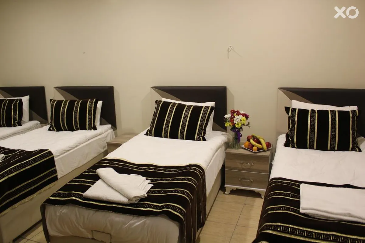 Gorur Hotel