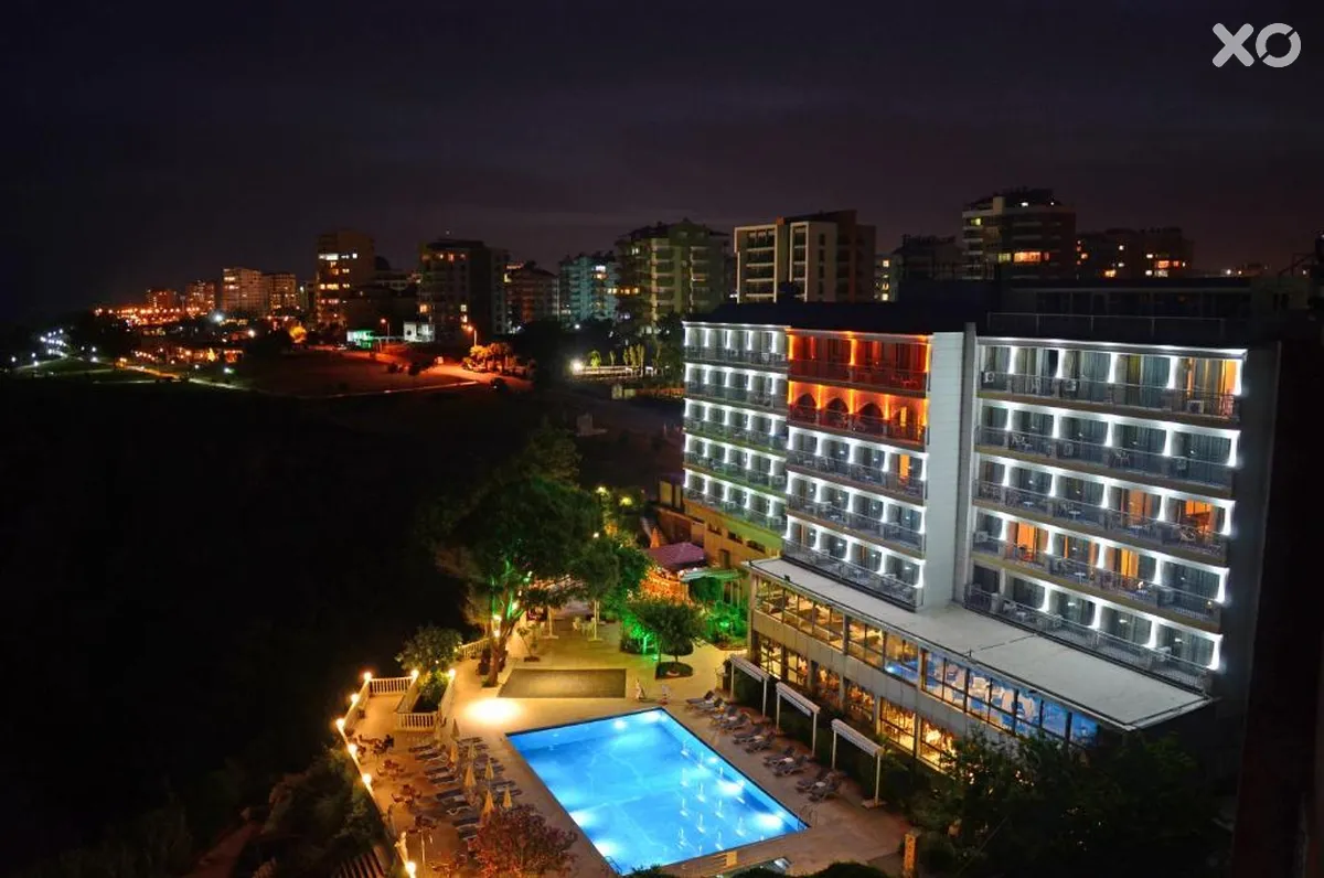 Lara Hotel