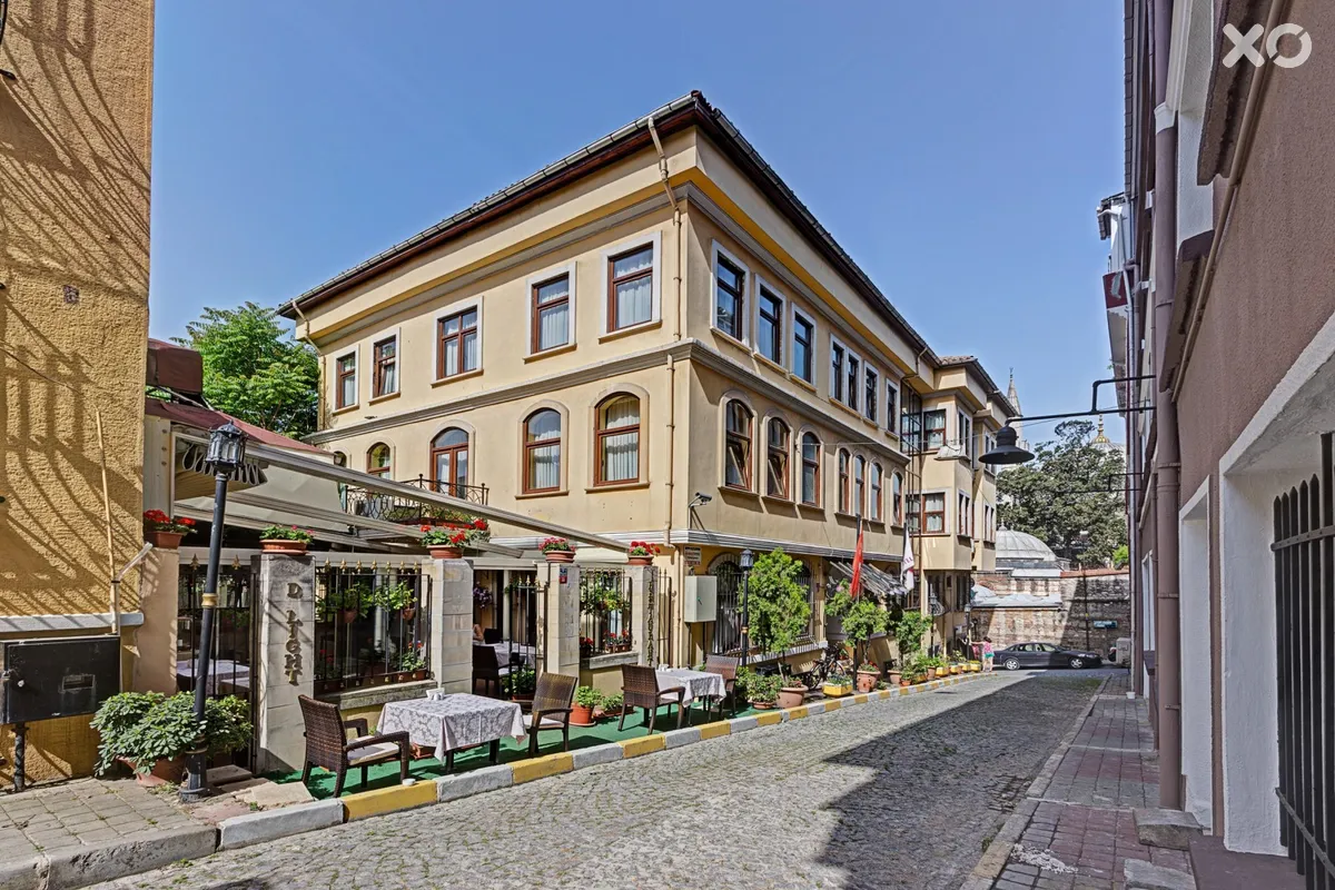 Arena Hotel