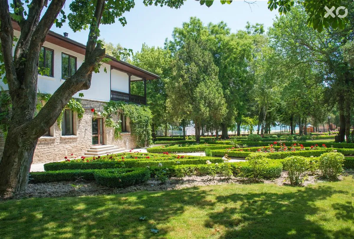 Algara Beach Hotel