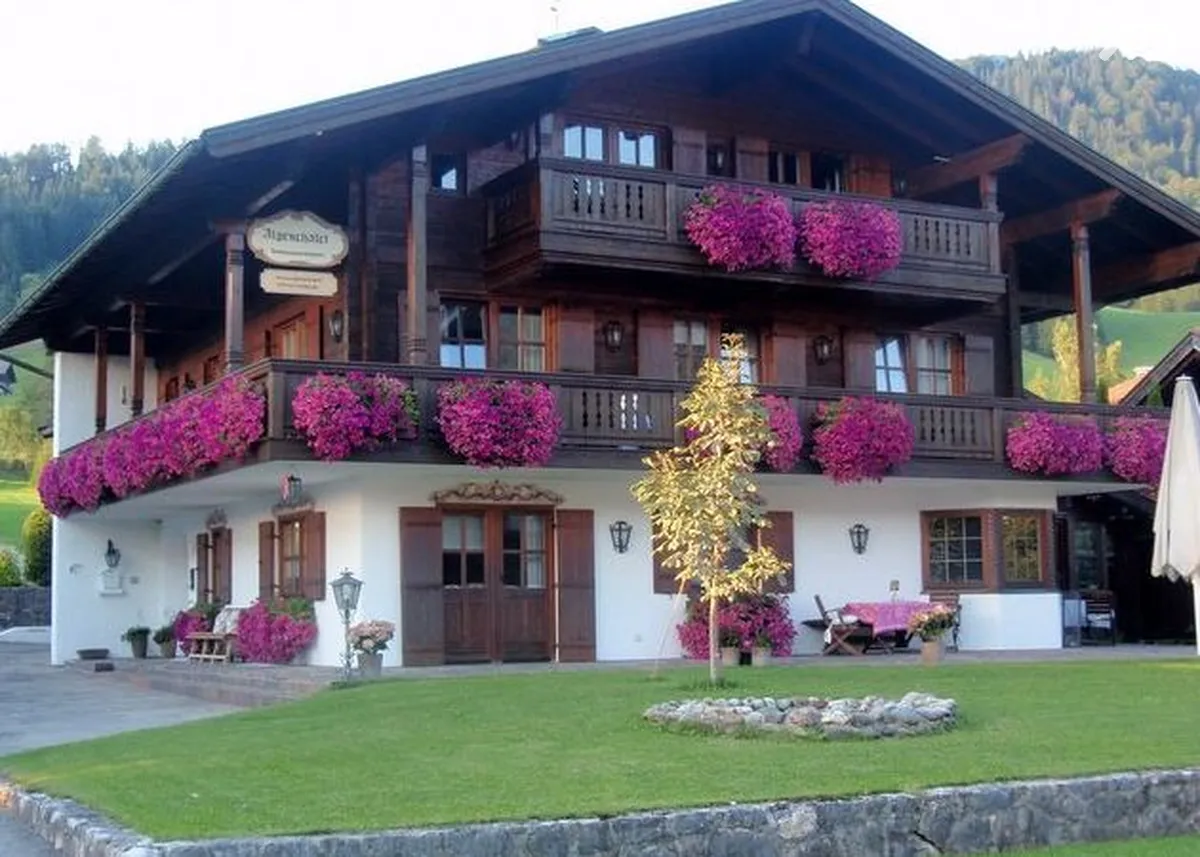 Alpine Chalet Reit im Winkl