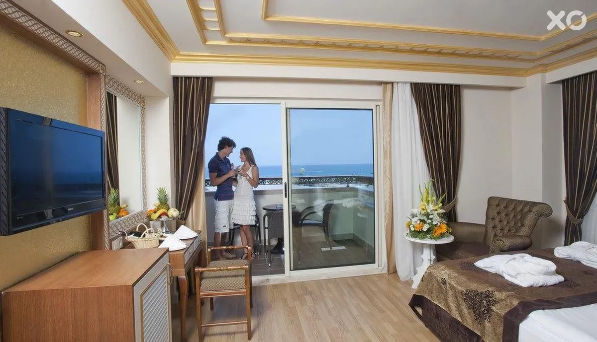 Crystal Palace Luxury Resort & Spa