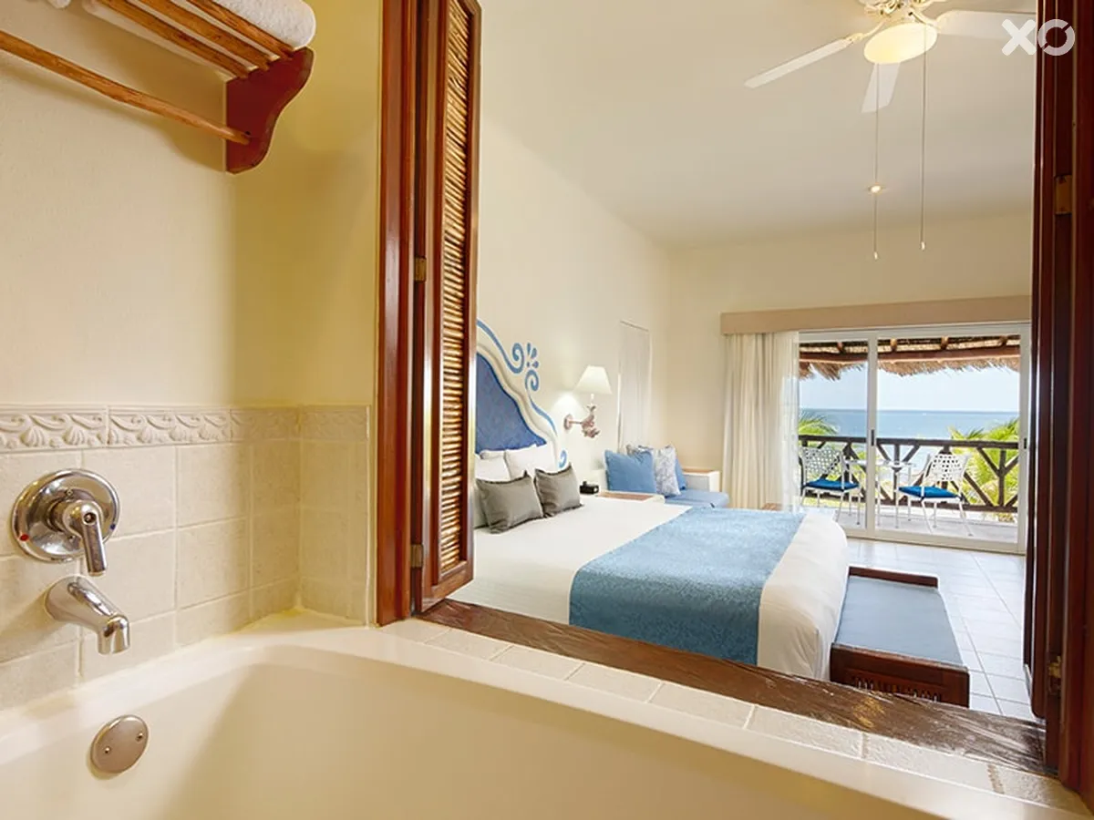 Desire Riviera Maya Pearl Resort