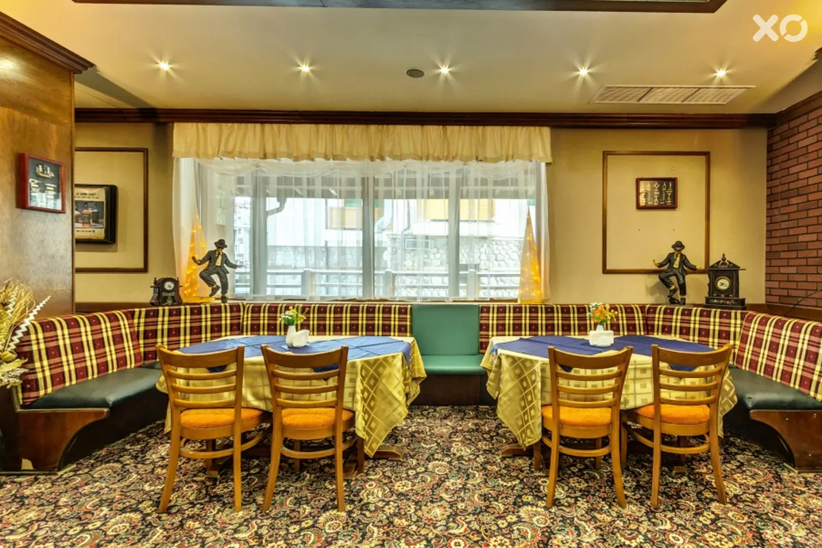 Emerald Hotel