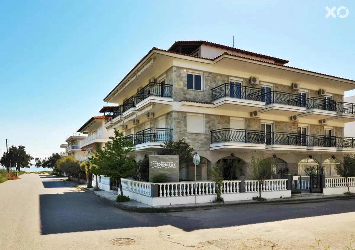 Dionisos Apartments