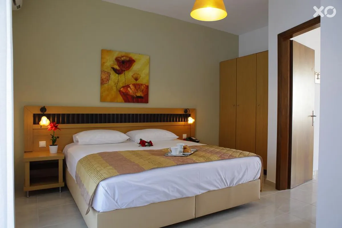 Sarantis Hotel