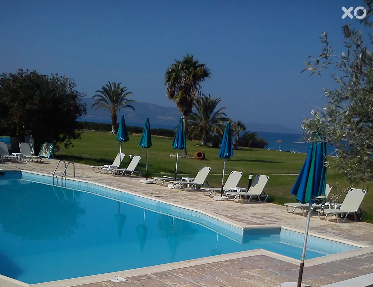 Natura Beach Hotel & Villas