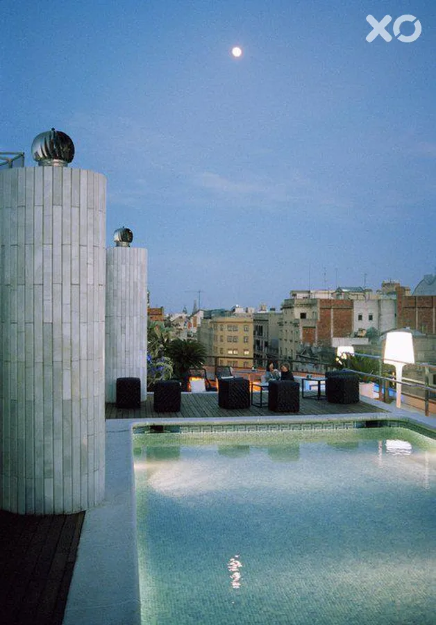 Claris Hotel