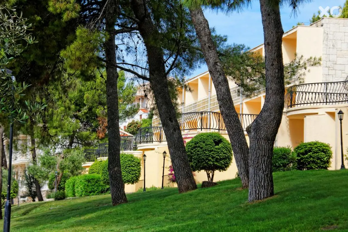 Val Hotel