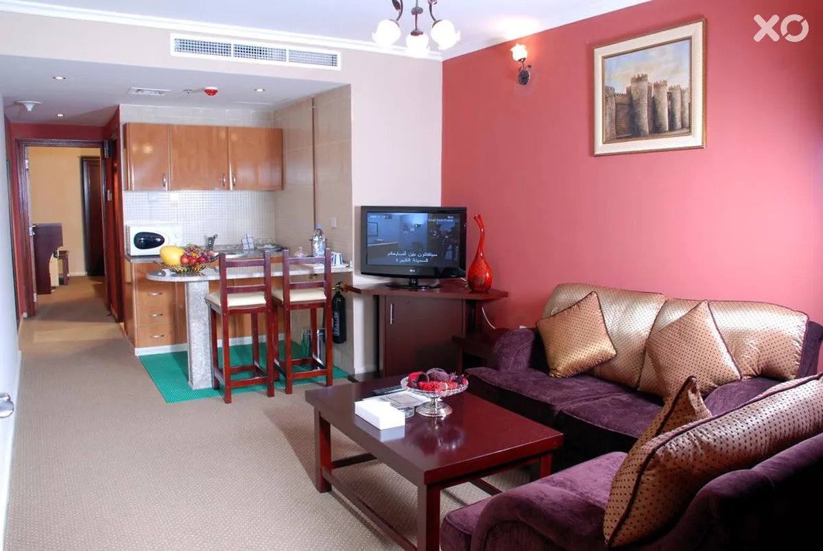 Al Bustan Tower Hotel Suites