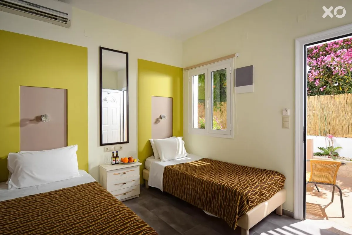 Kastro Beach Apartments
