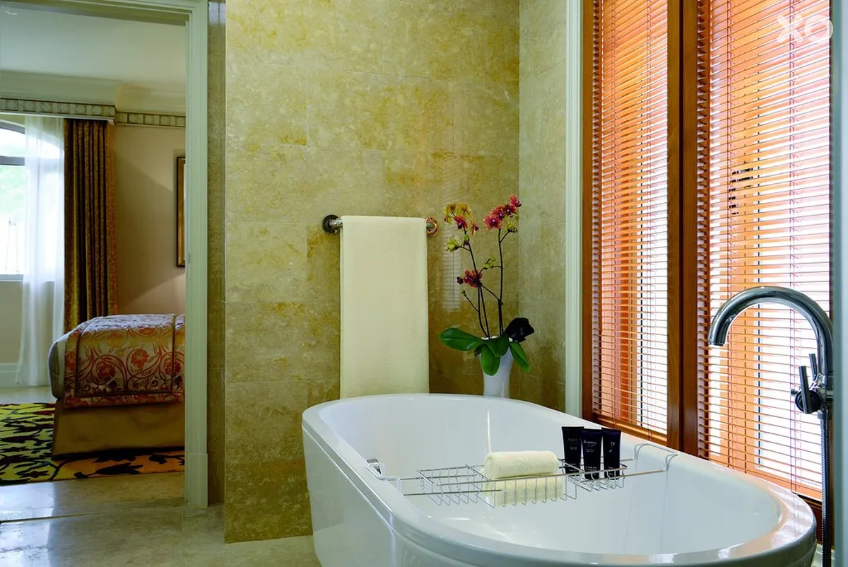 The Ritz-Carlton Grand Canal Abu Dhabi