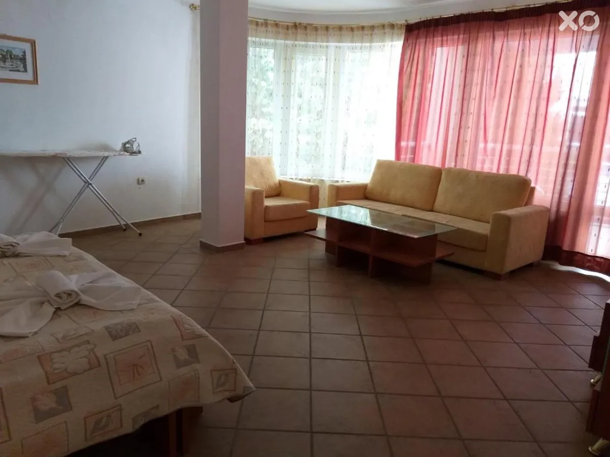 Perla Apartments First Line